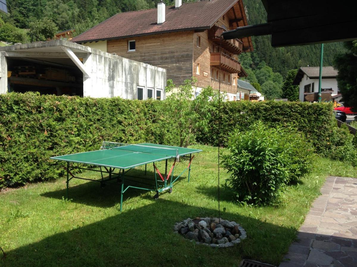 Appartement Haus Gosta Gaschurn Bagian luar foto